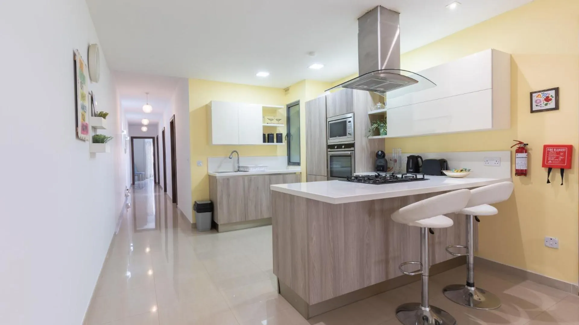 Saint Julian's Beautiful 3 -Bed Apartment In St.Julians 0*, Saint Julian's